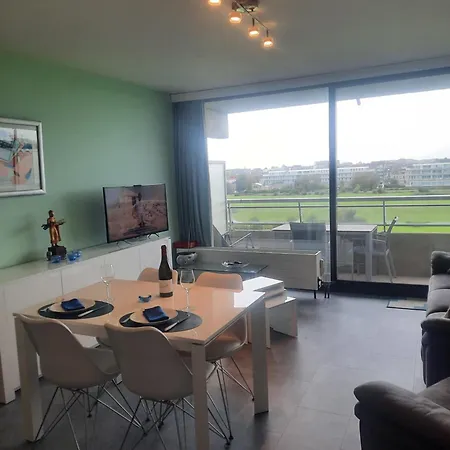 Zeezicht Apartment *